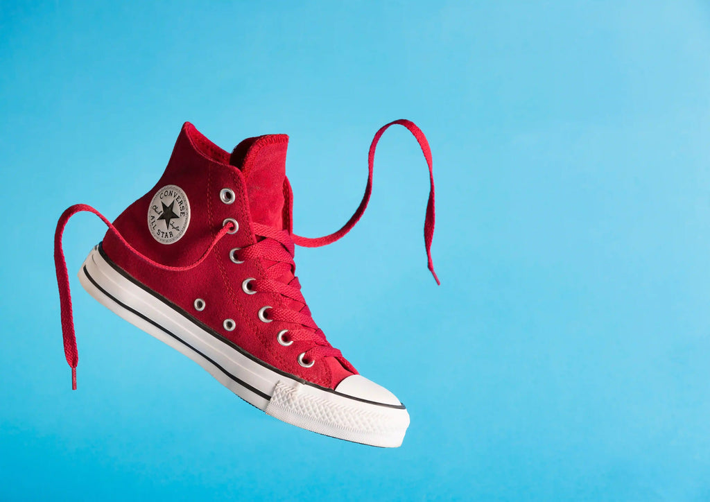 roeda-sneakers-med-platta-skosnoeren