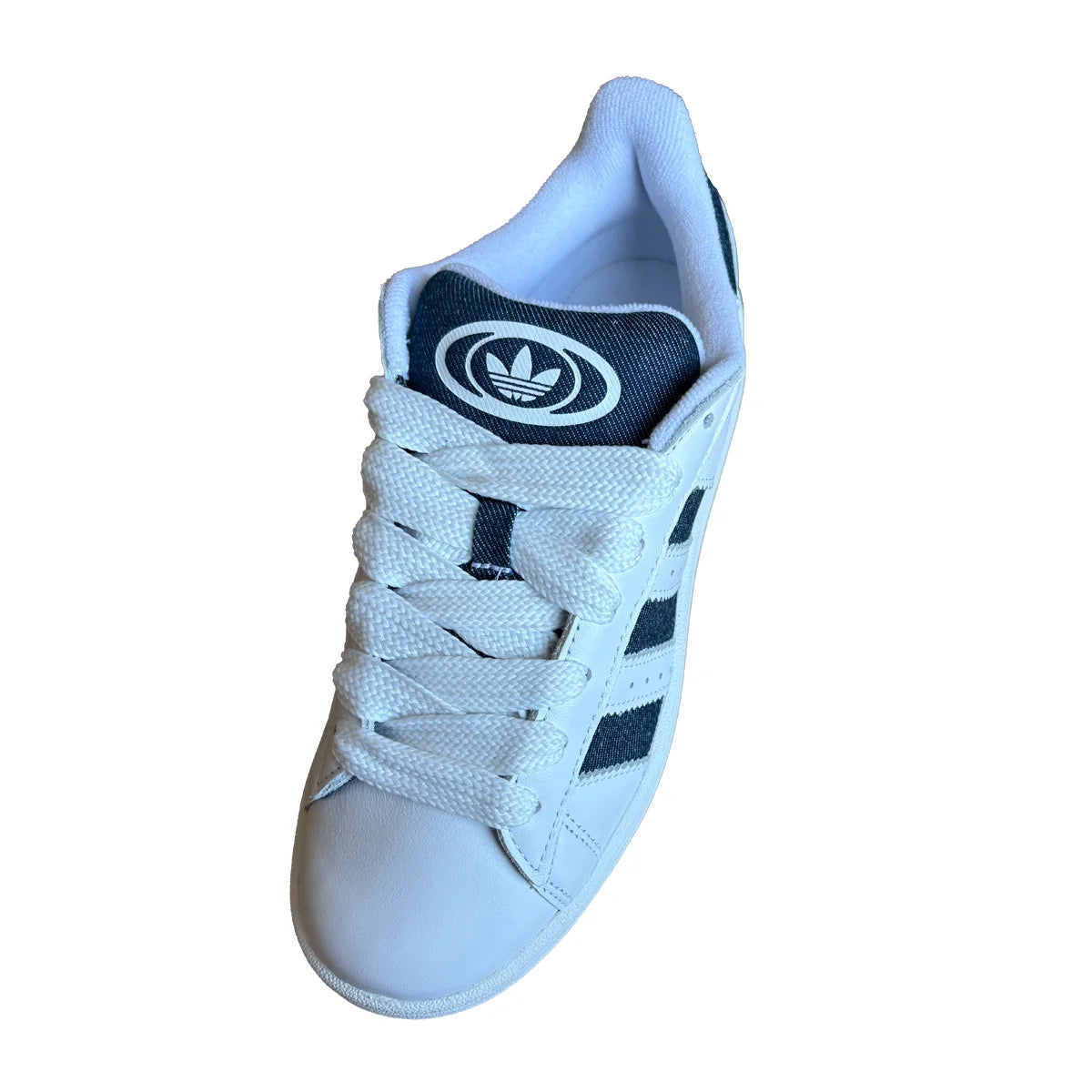 skosnoeren-adidas-campus-platta-breda-2cm-vit