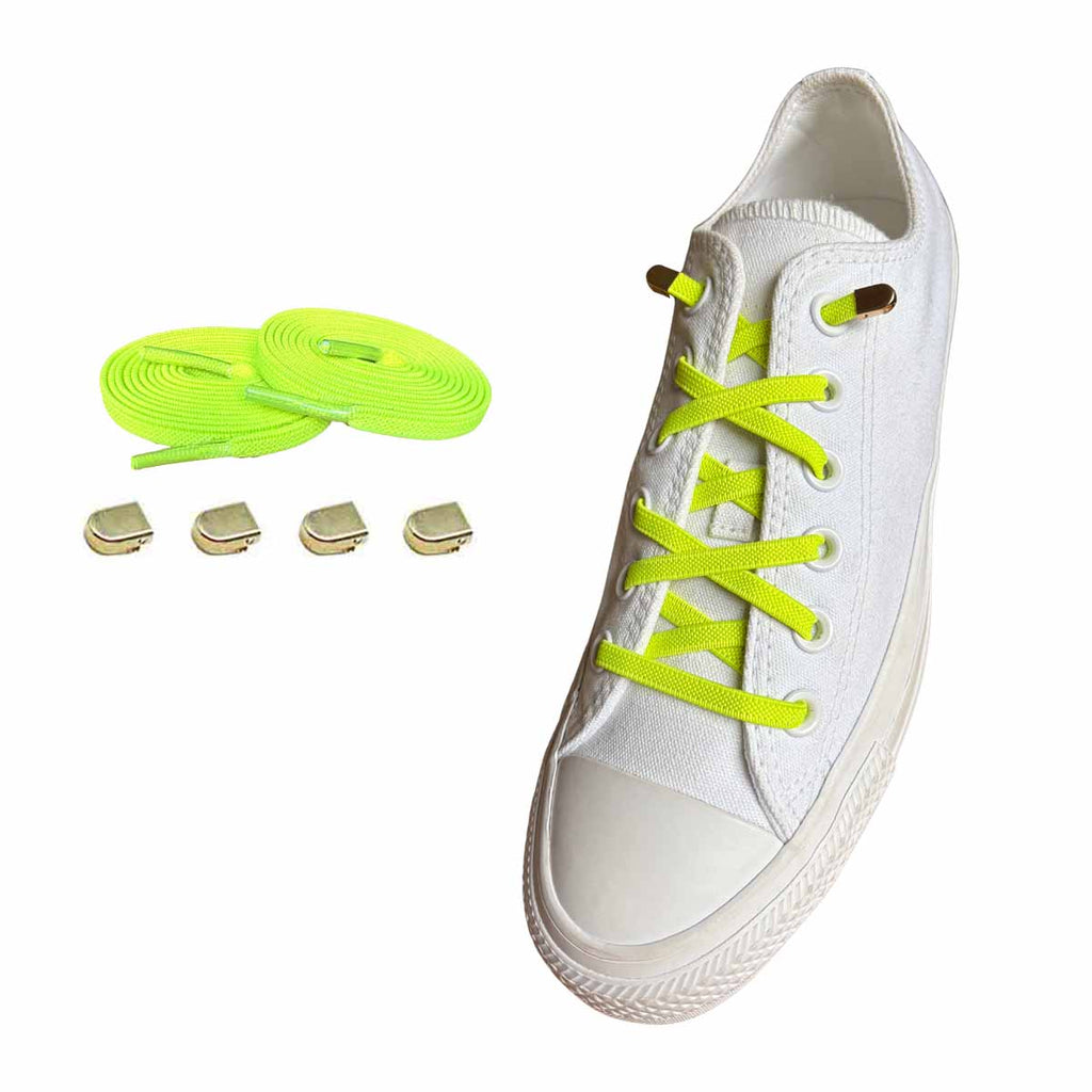 elastiska-skosnoeren-gul-neon-clips-guld-skor