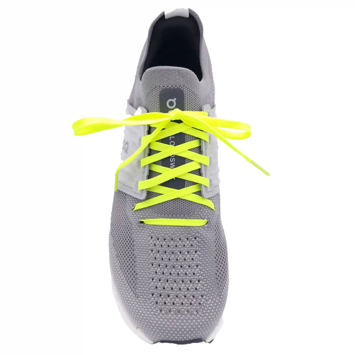 skosnoeren-platta-smala-gul-neon-paa-skor